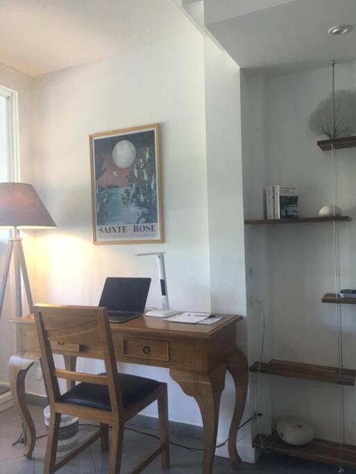 Appartement A 50m De La En Centre-ville Le Gosier (Grande-Terre)